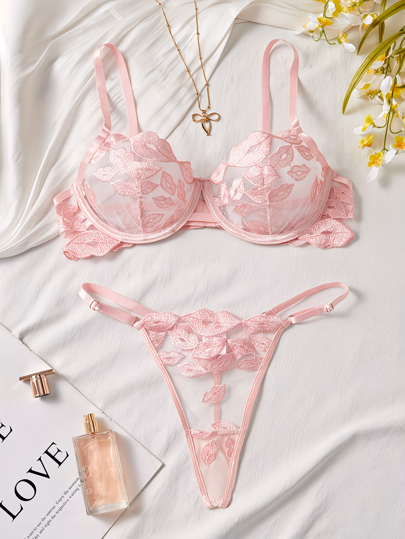 Women's Sexy Lingerie Thong & Bra